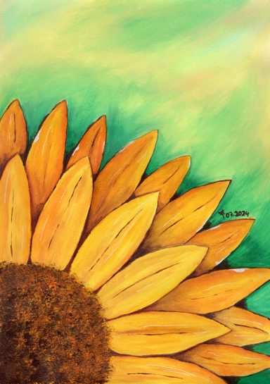 Sonnenblume Sonnblume mit leuchtend orangefarbenen Blütenblättern vor grünem Hintergrund.